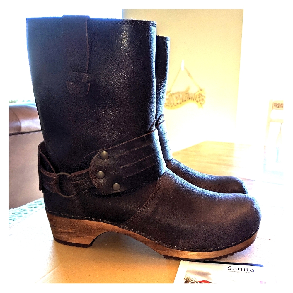 Women's boots